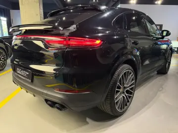 Porsche Cayenne  Pano Bose