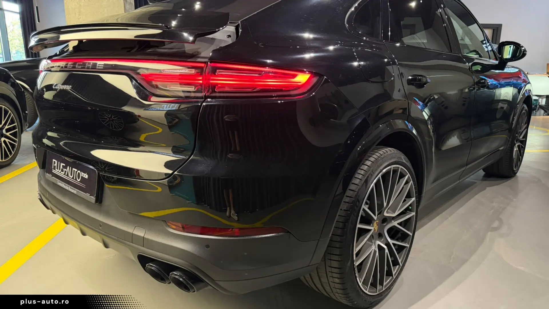Porsche Cayenne  Pano Bose