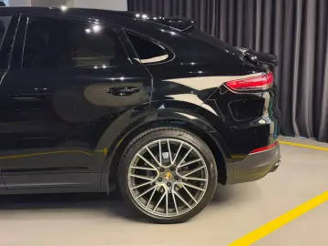 Porsche Cayenne  Pano Bose