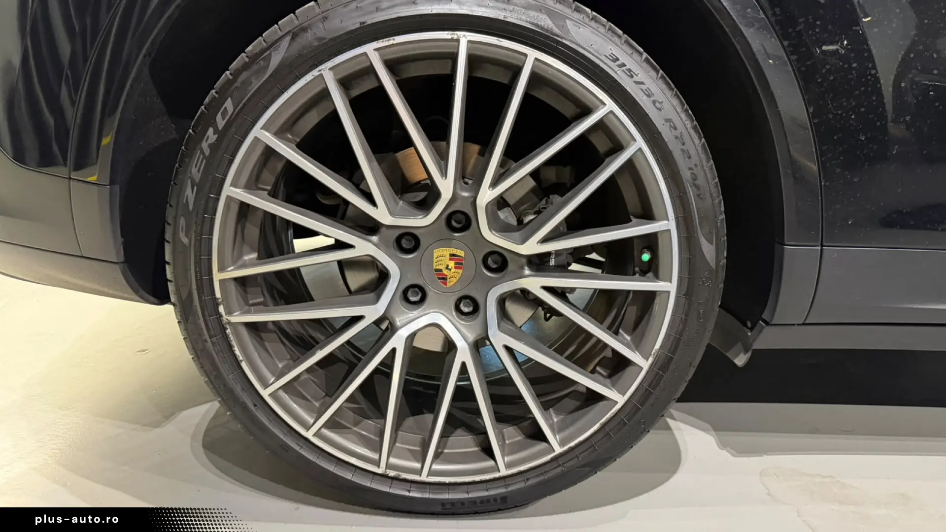 Porsche Cayenne  Pano Bose