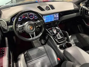 Porsche Cayenne  Pano Bose