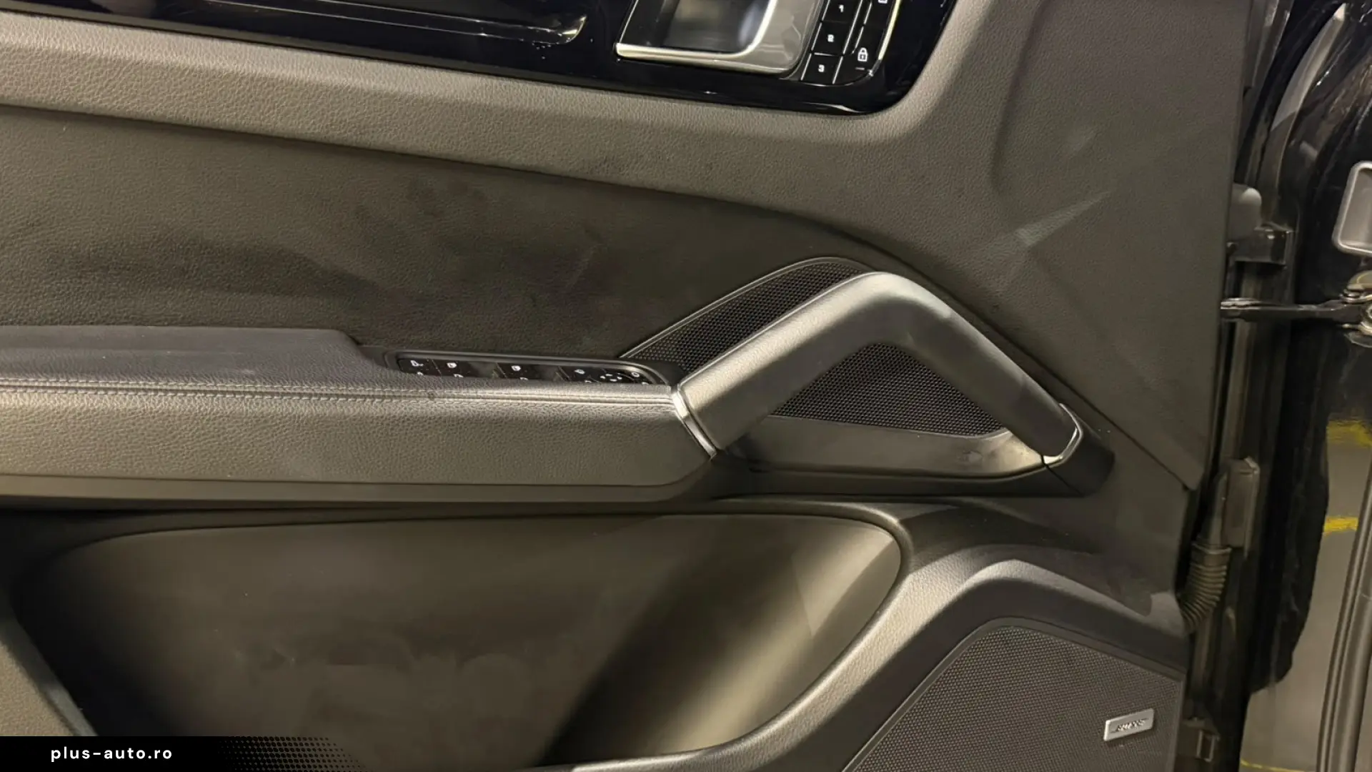 Porsche Cayenne  Pano Bose