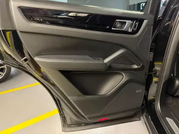 Porsche Cayenne  Pano Bose