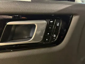 Porsche Cayenne  Pano Bose
