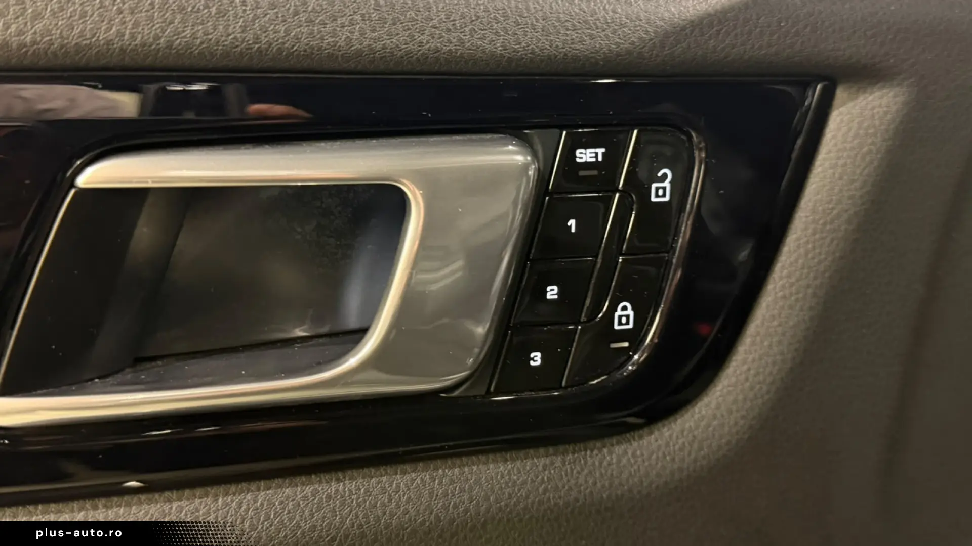 Porsche Cayenne  Pano Bose