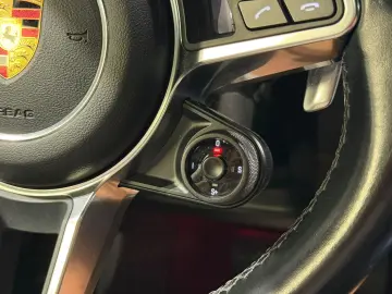 Porsche Cayenne  Pano Bose