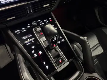 Porsche Cayenne  Pano Bose