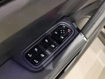 Porsche Cayenne  Pano Bose