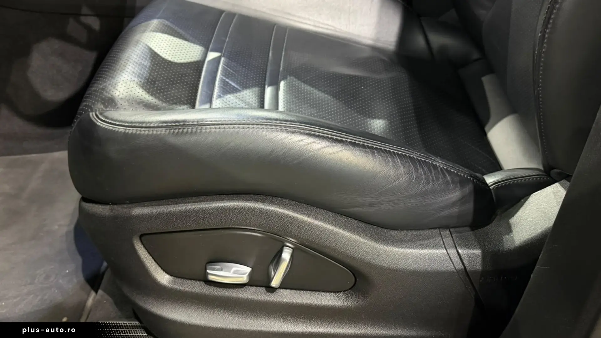 Porsche Cayenne  Pano Bose