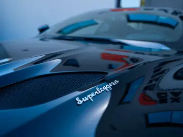 ASTON MARTIN DBS Superleggera 360  Camera B&O