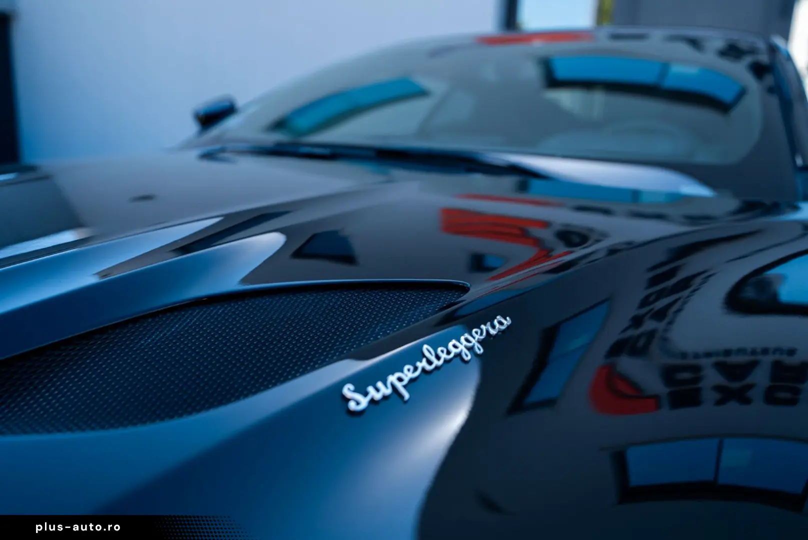 ASTON MARTIN DBS Superleggera 360  Camera B&O