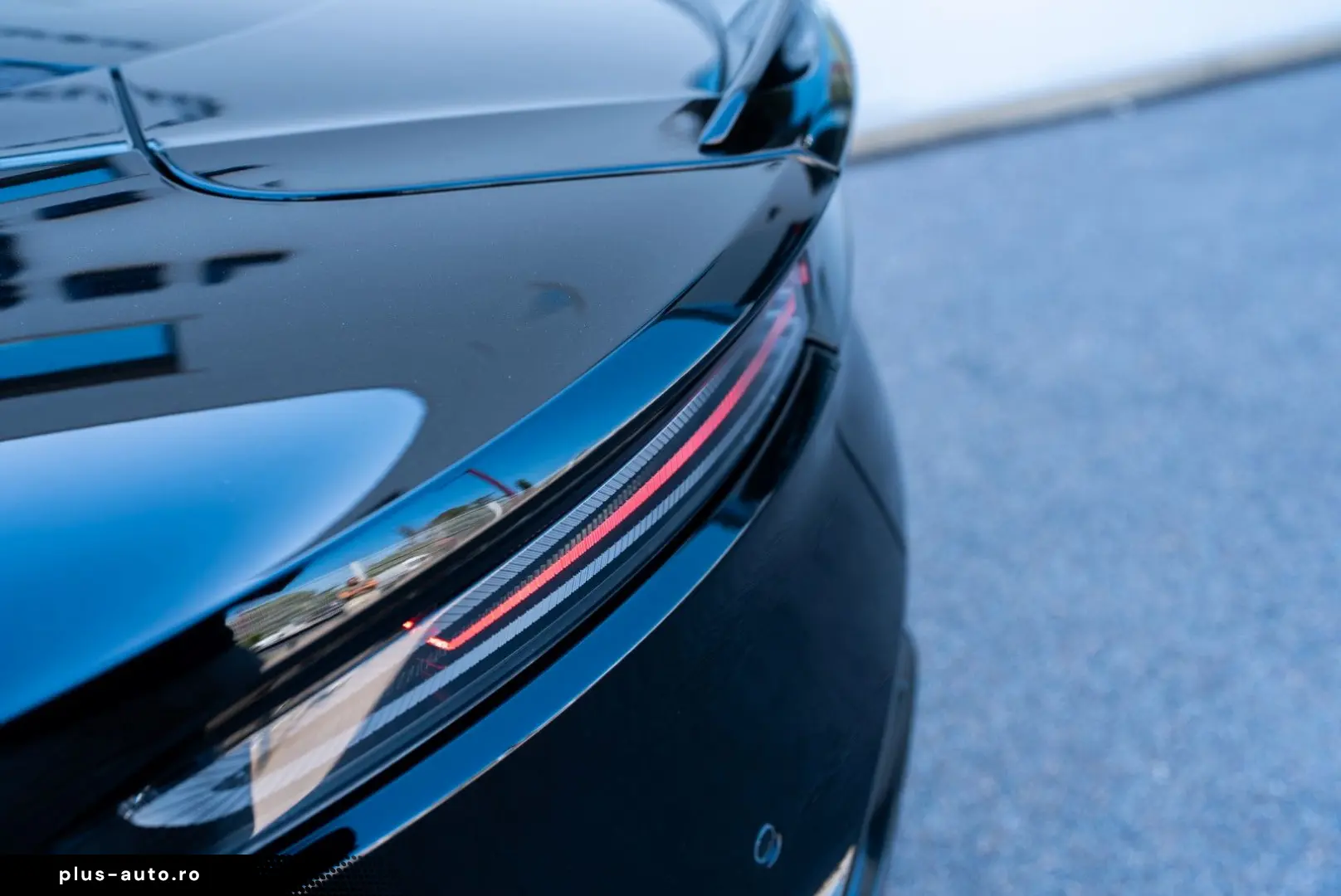 ASTON MARTIN DBS Superleggera 360  Camera B&O
