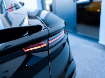 ASTON MARTIN DBS Superleggera 360  Camera B&O