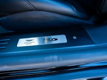 ASTON MARTIN DBS Superleggera 360  Camera B&O