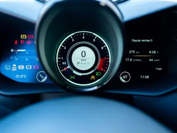 ASTON MARTIN DBS Superleggera 360  Camera B&O
