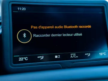 ASTON MARTIN DBS Superleggera 360  Camera B&O