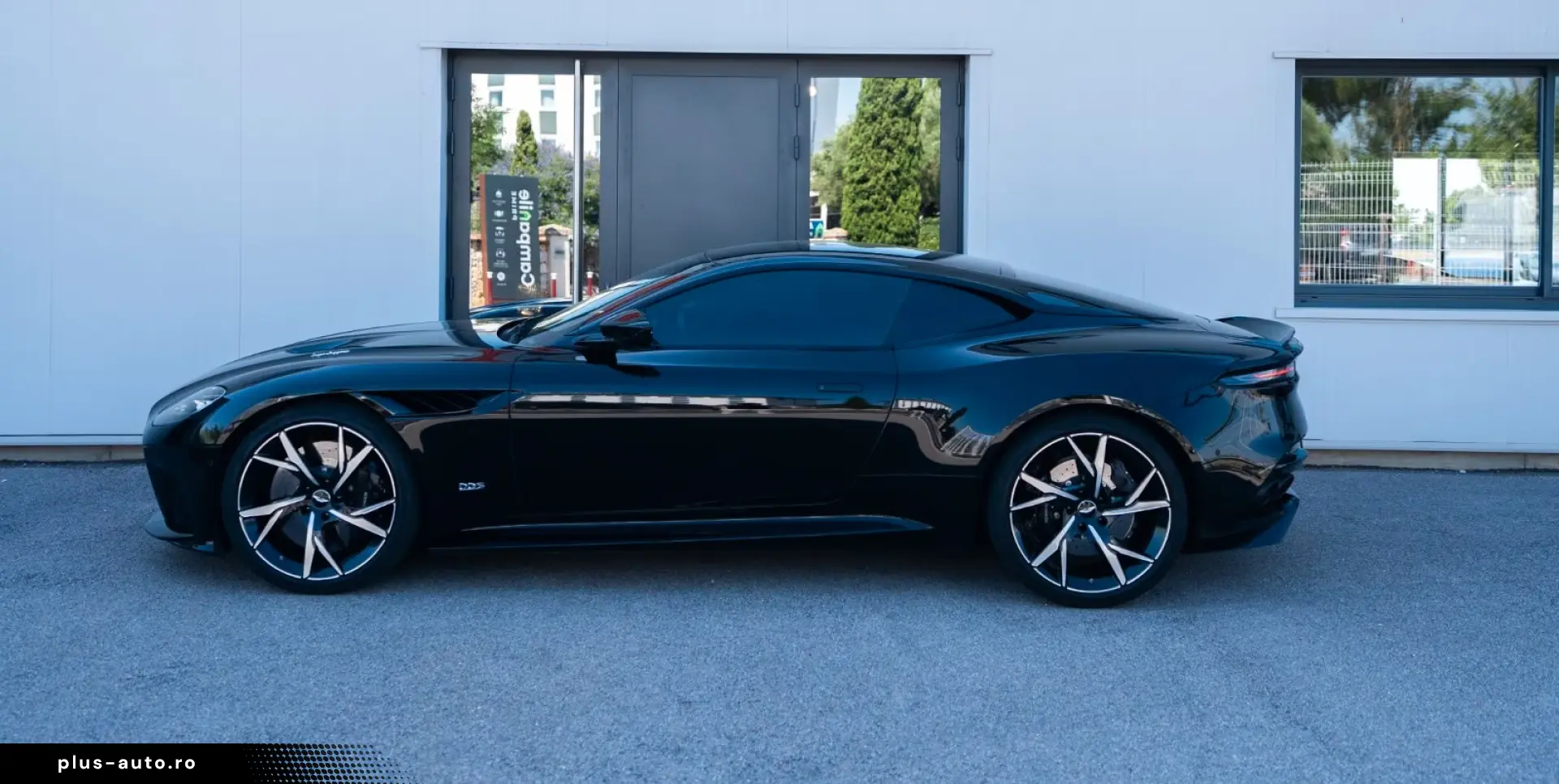 ASTON MARTIN DBS Superleggera 360  Camera B&O