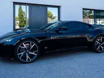 ASTON MARTIN DBS Superleggera 360  Camera B&O