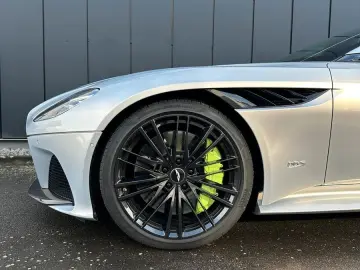 ASTON MARTIN DBS Superleggera Coupe