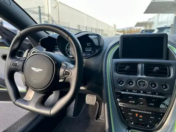 ASTON MARTIN DBS Superleggera Coupe