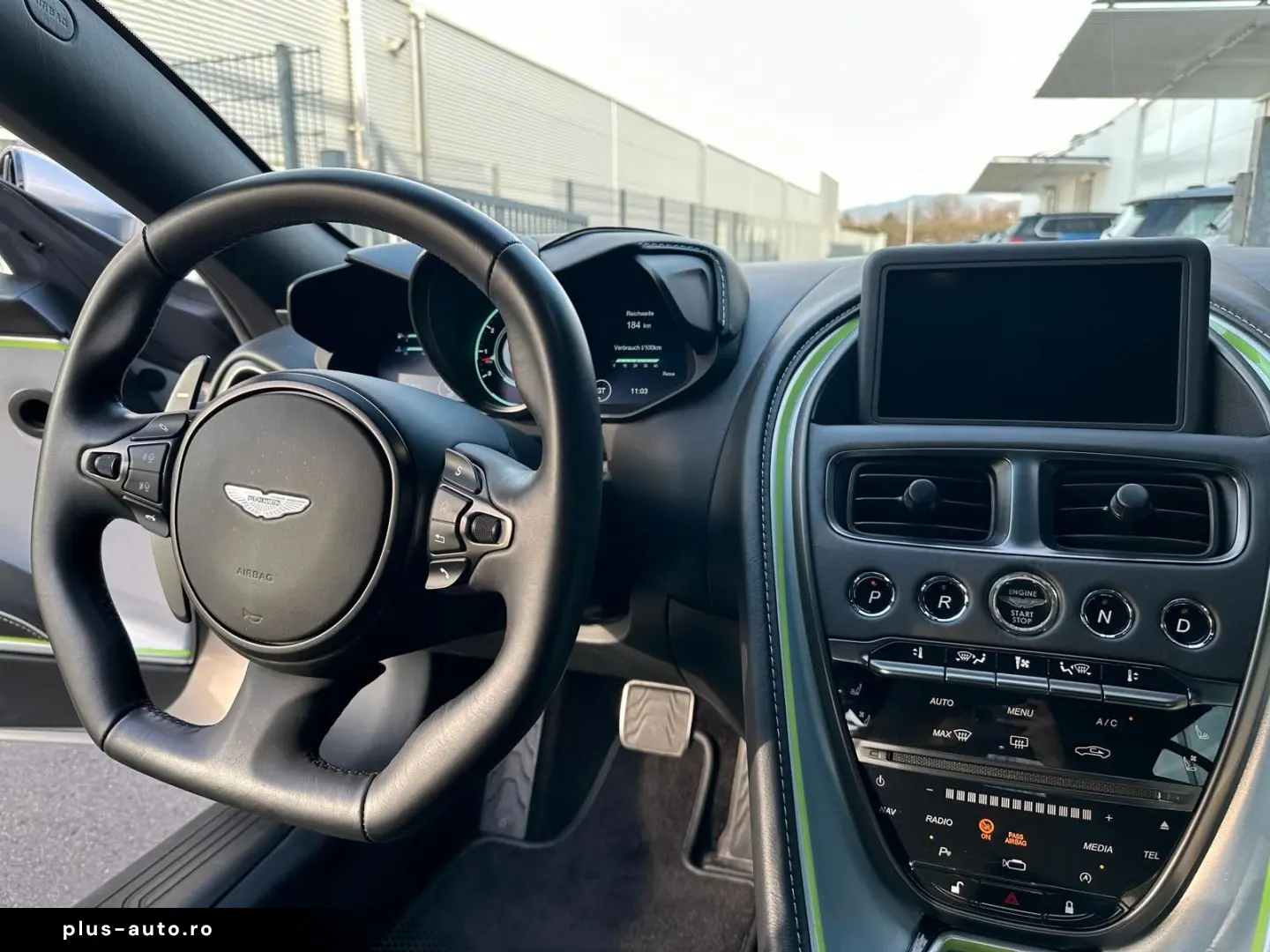 ASTON MARTIN DBS Superleggera Coupe