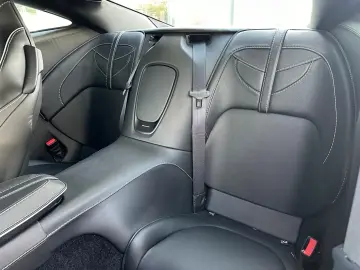 ASTON MARTIN DBS Superleggera Coupe