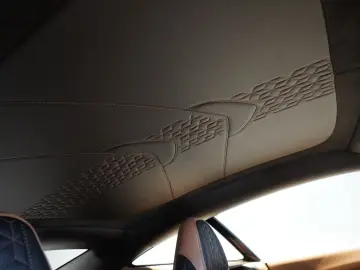 ASTON MARTIN DBS Superleggera V12 Carbon