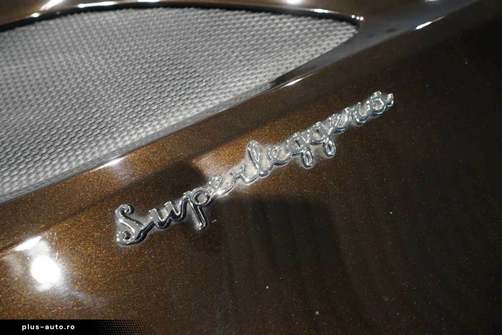 ASTON MARTIN DBS Superleggera V12 Carbon
