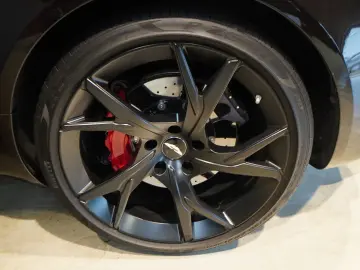 ASTON MARTIN DBS Superleggera V12 Carbon