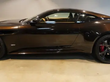ASTON MARTIN DBS Superleggera V12 Carbon