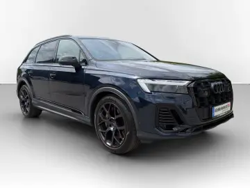 AUDI Q7 TFSI e quattro Tiptronic S line MATRIX LUFTFE