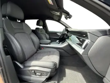 AUDI Q7 TFSI e quattro Tiptronic S line MATRIX LUFTFE