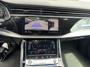 AUDI Q7 TFSI e quattro Tiptronic S line MATRIX LUFTFE