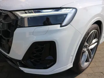 AUDI Q7 S line 55 TFSI e quattro tiptronic AHK