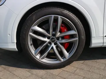 AUDI Q7 S line 55 TFSI e quattro tiptronic AHK
