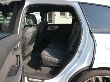 AUDI Q7 S line 55 TFSI e quattro tiptronic AHK