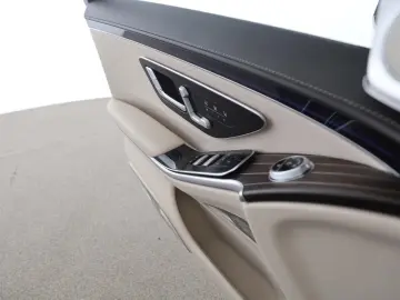 MERCEDES-BENZ S 580 4M Maybach Fond-TV Chauffeur Mas…
