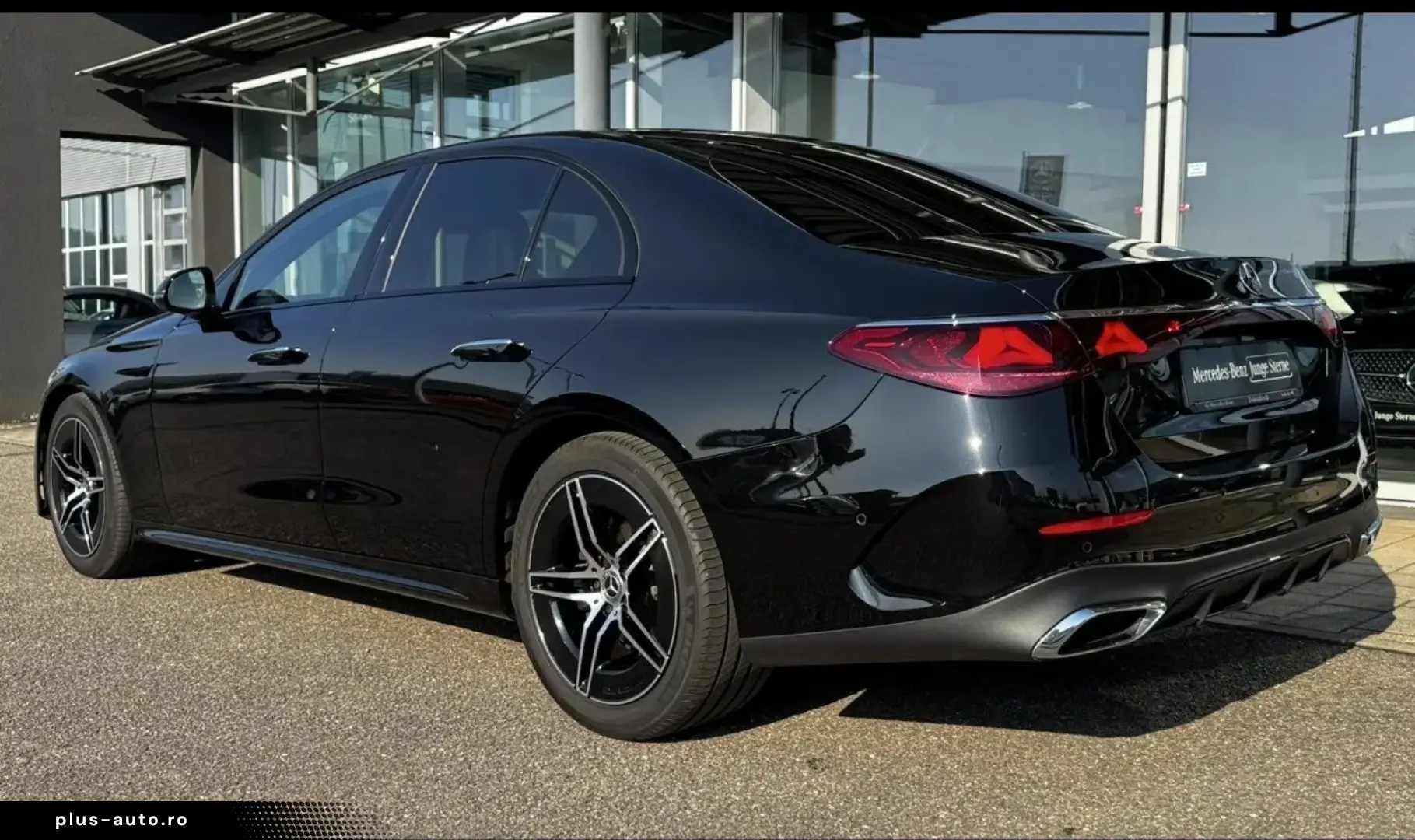 MERCEDES-BENZ E200 LIMO AMG BURMESTER4D HUD NIGHT