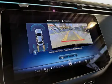 MERCEDES-BENZ E 200 AMG Line DISTRONIC WINTER