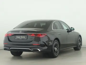 MERCEDES-BENZ E 200 AMG Adv Pano LED Navi