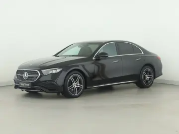 MERCEDES-BENZ E 200 AMG Adv Pano LED Navi