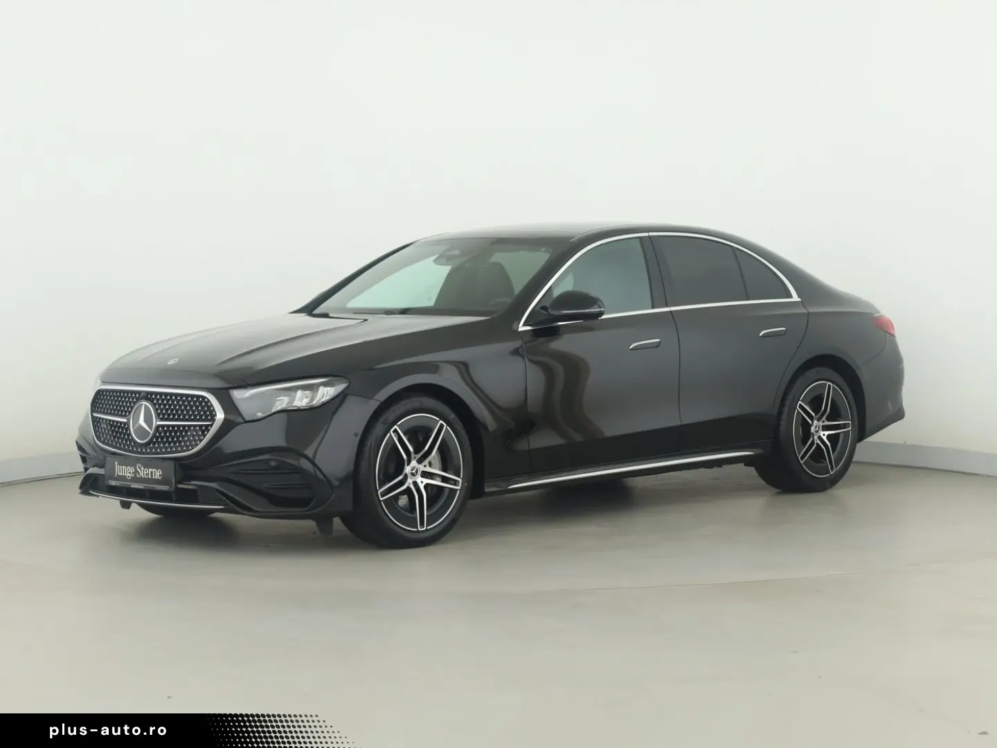 MERCEDES-BENZ E 200 AMG Adv Pano LED Navi