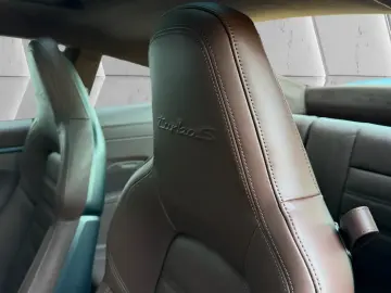 Porsche 911 Turbo S Coupe 992.2