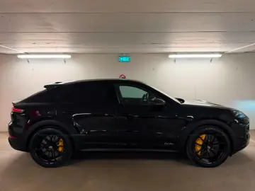 Porsche Cayenne Coupe Turbo E-Hybrid - Pachet GT