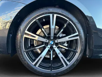 BMW 520 i M Sport LMR 20'' Navi Digitales Cockpit So