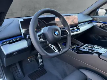 BMW 520 i M Sport LMR 20'' Navi Digitales Cockpit So