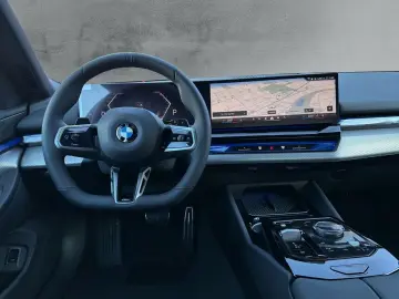 BMW 520 i M Sport LMR 20'' Navi Digitales Cockpit So