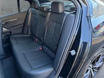 BMW 520 i M Sport LMR 20'' Navi Digitales Cockpit So