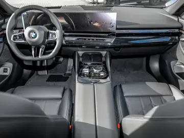 BMW 520d xDrive 20  M Sport Pro AHK 360  DA Prof.
