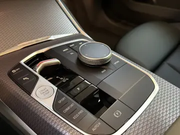 BMW 320d M Sport AHK Stop&Go HiFi DrivingAss.